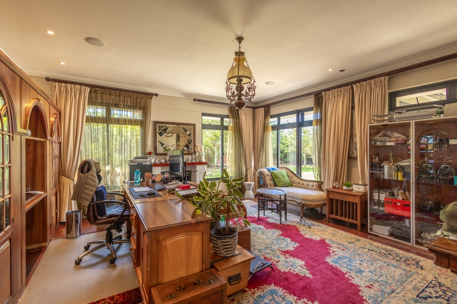 7 Bedroom Property for Sale in Welgedacht Western Cape